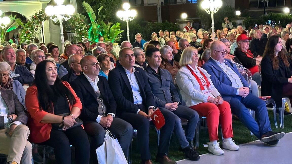 Avusturya’dan gelen 3. yaş grubu misafirlerimizin ikinci kafilesi Marmaris’e ulaştı.