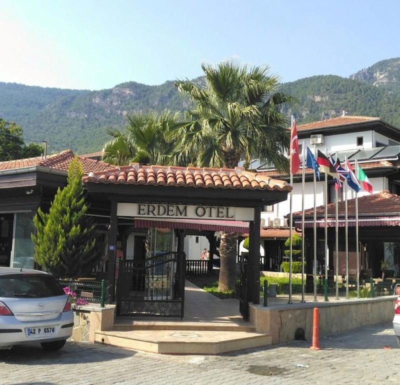 ERDEM OTEL AKYAKA