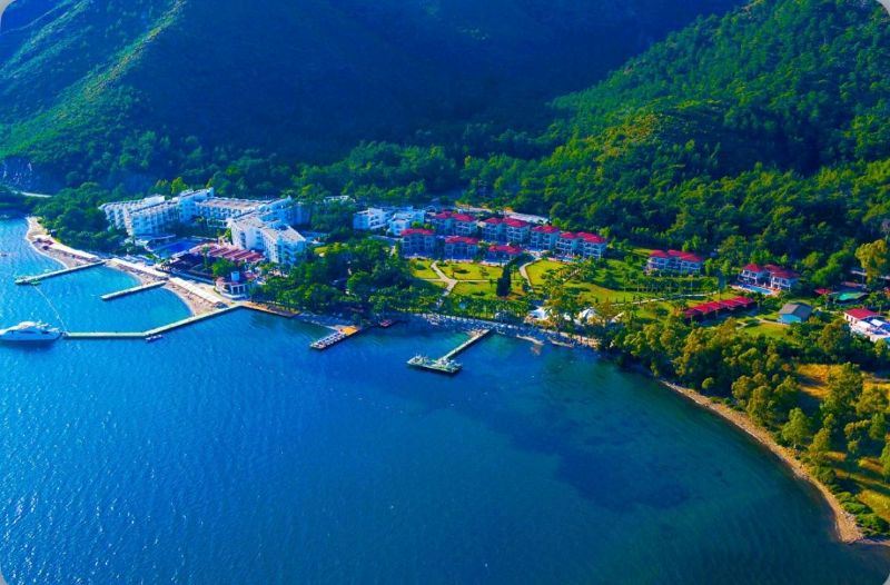 Fortezza Beach Resort Hotel
